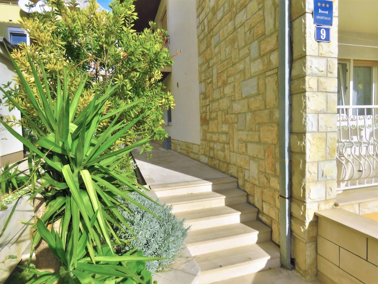 Apartments Slado Оміш Екстер'єр фото
