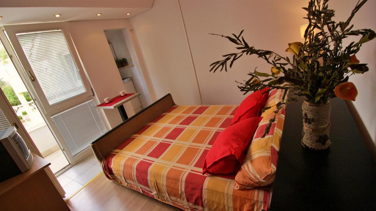 Apartments Slado Оміш Екстер'єр фото